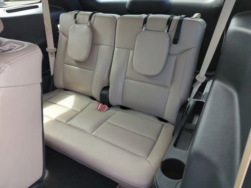 Used 2023 Ford Explorer Limited image 29