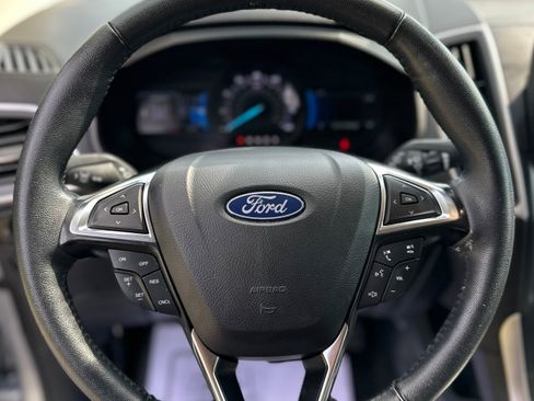 Used 2024 Ford Edge SEL AWD/4WD image 16