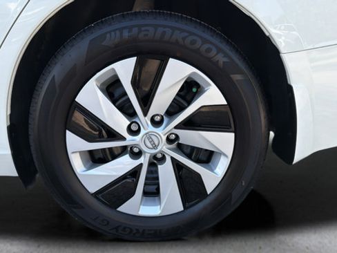 Certified 2025 Nissan Altima 2.5 S FWD image 15