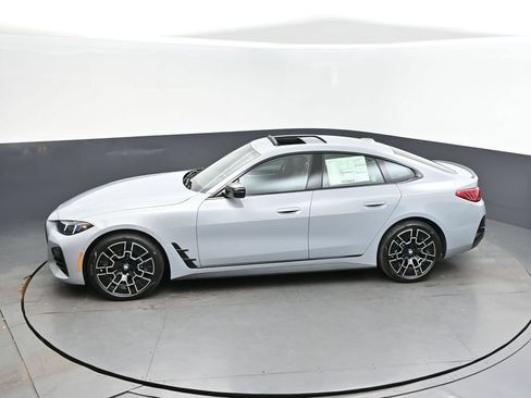 Used 2026 BMW 430i w/ M Sport Package RWD image 32