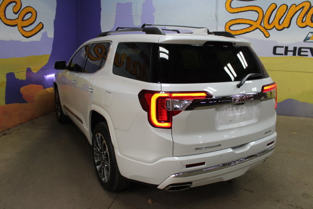 Used 2020 GMC Acadia Denali w/ GMC Pro Grade Package AWD/4WD image 6