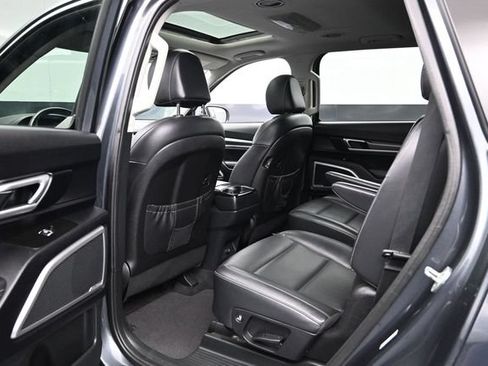 Used 2021 Kia Telluride S AWD/4WD image 18