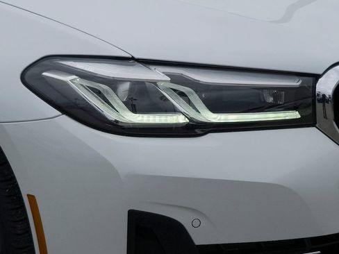 Used 2023 BMW 530i w/ Premium Package RWD image 6