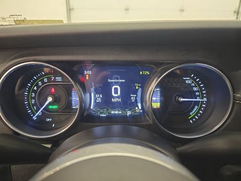 Used 2021 Jeep Wrangler Unlimited Sahara w/ Cold Weather Group AWD/4WD image 29