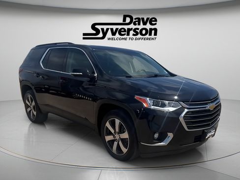 Used 2020 Chevrolet Traverse LT w/ LT Premium Package AWD/4WD image 3