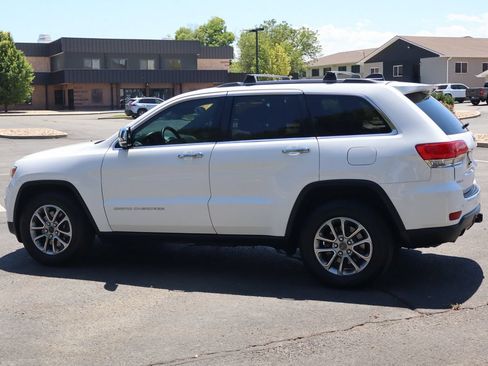 Used 2014 Jeep Grand Cherokee Limited w/ Trailer Tow Group IV AWD/4WD image 8