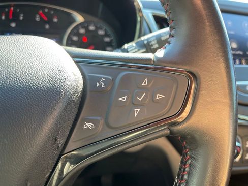 Used 2022 Chevrolet Equinox RS image 23