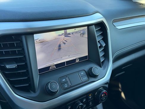 Used 2023 GMC Acadia SLE w/ Driver Convenience Package image 28