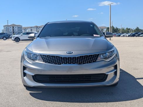 Used 2018 Kia Optima EX FWD image 3