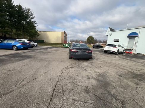 Used 2025 Toyota Camry SE image 16