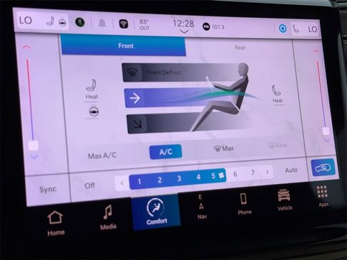 Used 2024 Jeep Grand Cherokee L Limited w/ Black Appearance Package image 25