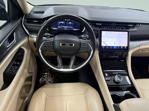 Used 2021 Jeep Grand Cherokee L Limited image 11