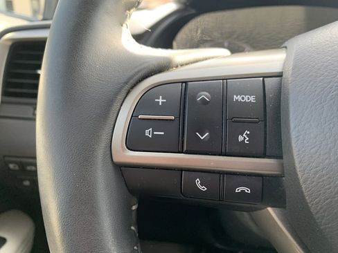 Used 2017 Lexus RX 350 FWD w/ Premium Package image 19