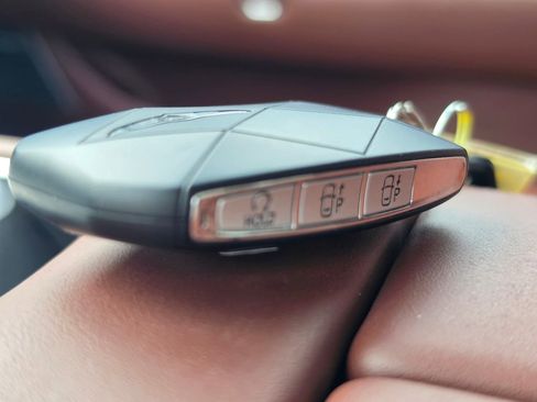 Used 2023 Genesis G90 3.5T AWD/4WD image 30