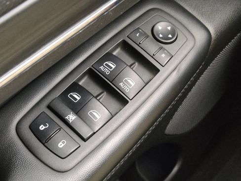 Used 2021 Jeep Grand Cherokee Limited RWD image 27