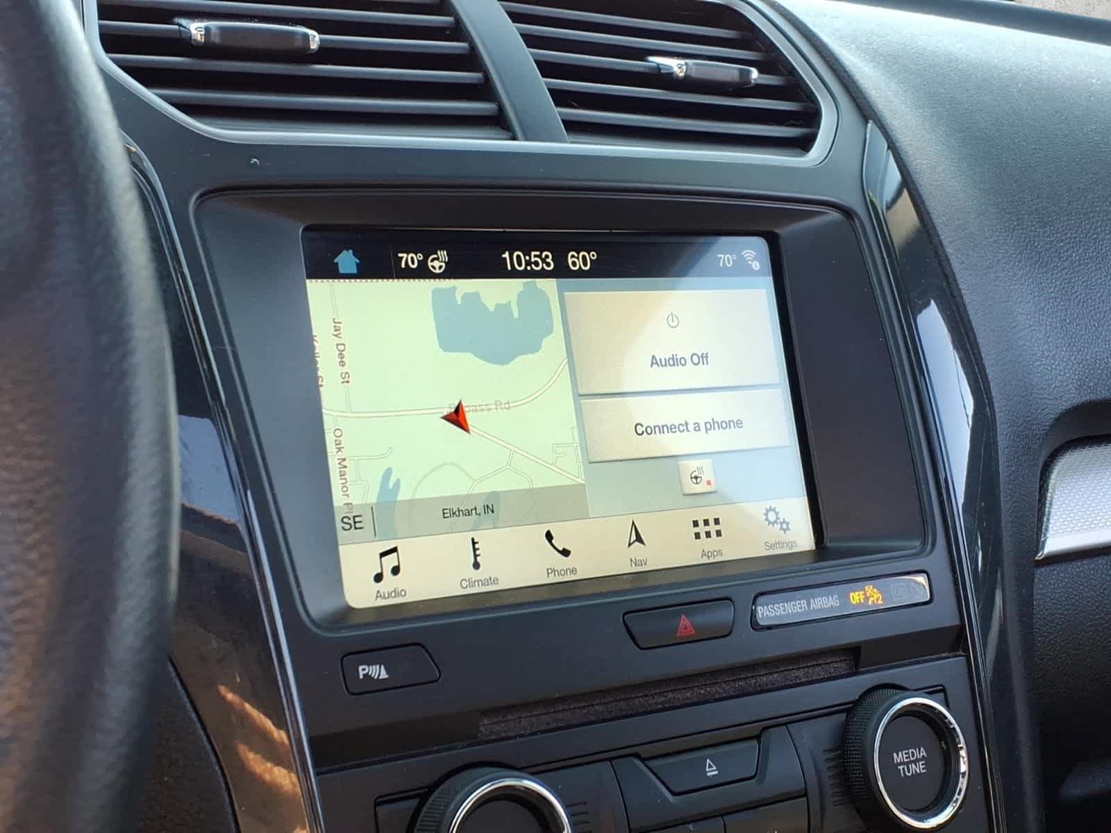 Used 2018 Ford Explorer XLT w/ Equipment Group 202A FWD image 17