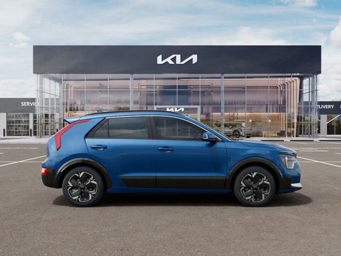 New 2026 Kia Niro Wind FWD image 8
