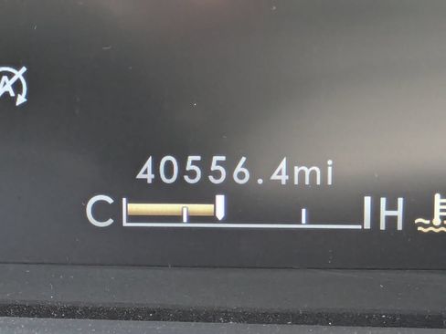 Used 2022 Lincoln Corsair Reserve AWD/4WD image 28
