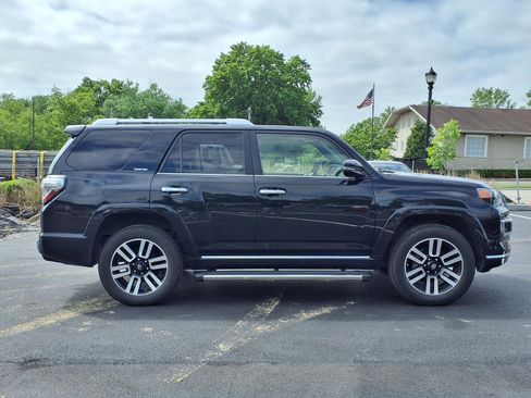 Used 2020 Toyota 4Runner Limited AWD/4WD image 2