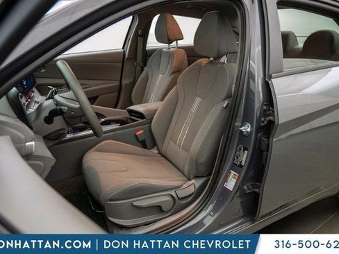 Used 2024 Hyundai Elantra SEL image 4