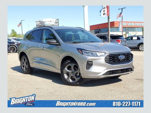 Used 2024 Ford Escape ST-Line w/ Tech Pack #1 AWD/4WD image 1
