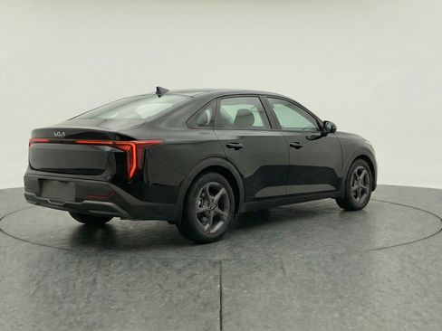 Used 2025 Kia K4 FWD image 9