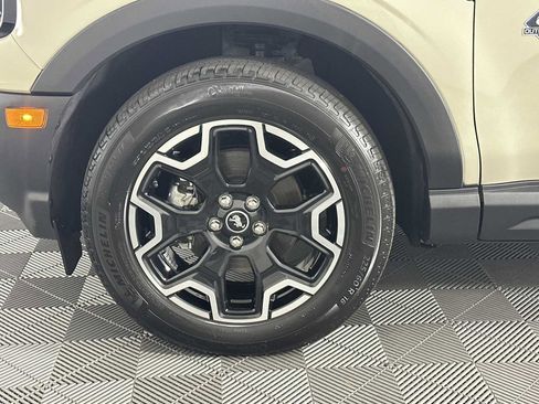 Used 2025 Ford Bronco Sport Outer Banks w/ Outer Banks Tech Package+ AWD/4WD image 16