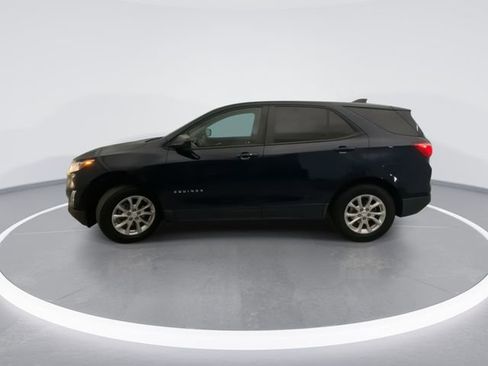 Used 2020 Chevrolet Equinox LS w/ LS Convenience Package image 3