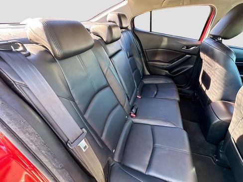 Used 2017 MAZDA MAZDA3 Touring w/ Popular Equipment Package image 28