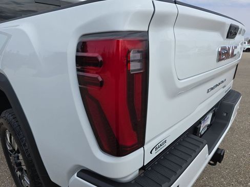 New 2026 GMC Sierra 2500 Denali w/ Denali Reserve Package AWD/4WD image 37
