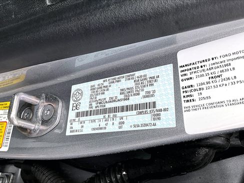 Used 2024 Ford Escape Platinum AWD/4WD image 4