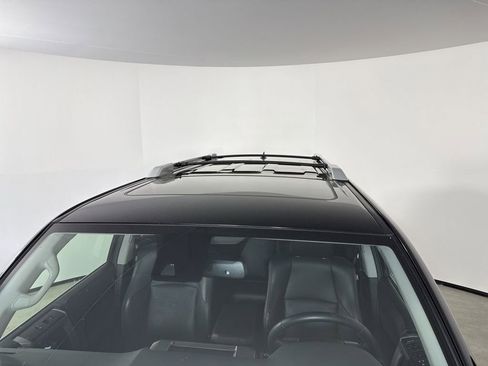 Used 2023 Toyota 4Runner Limited AWD/4WD image 17