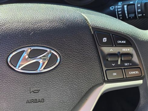 Used 2021 Hyundai Tucson SEL w/ Cargo Package image 16