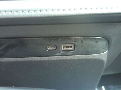 Used 2025 Buick Enclave Preferred image 47