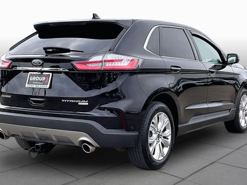 Used 2020 Ford Edge Titanium w/ Equipment Group 301A FWD image 13