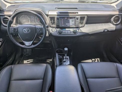 Used 2018 Toyota RAV4 Limited FWD image 16