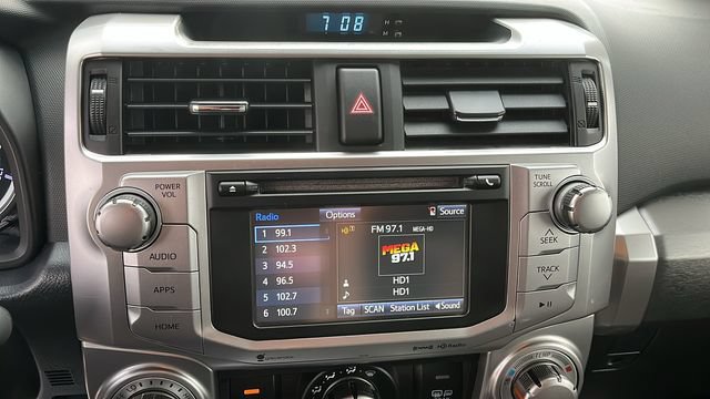 Used 2018 Toyota 4Runner SR5 AWD/4WD image 11