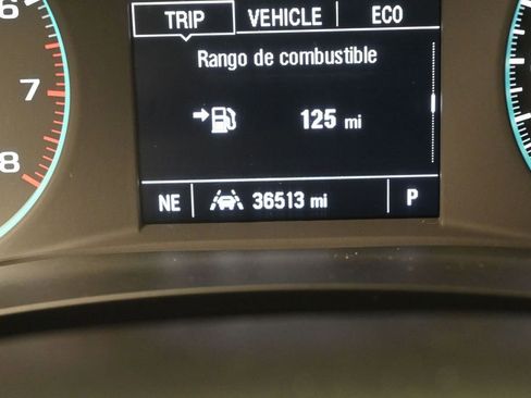 Used 2023 Chevrolet Traverse LT FWD image 26