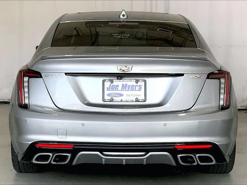 Used 2023 Cadillac CT5 V w/ Premium Package RWD image 4