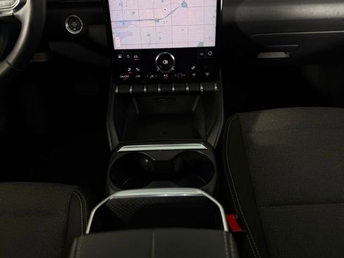 Used 2025 GMC Terrain Elevation image 16