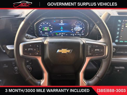 Used 2023 Chevrolet Silverado 1500 LT w/ Z71 Off-Road Package AWD/4WD image 12