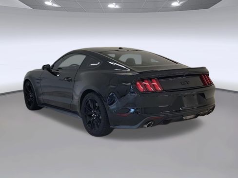 Used 2017 Ford Mustang GT Premium w/ Black Accent Package RWD image 3
