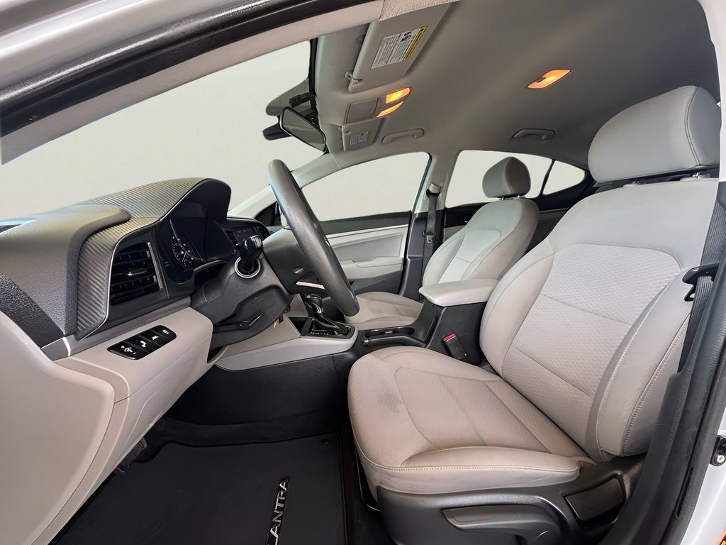 Used 2020 Hyundai Elantra SEL FWD image 30