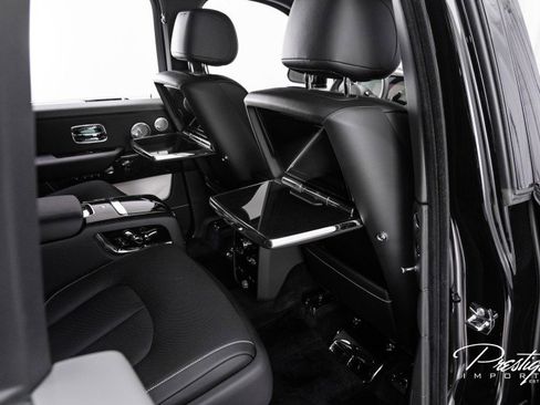 Used 2025 Rolls-Royce Cullinan image 52