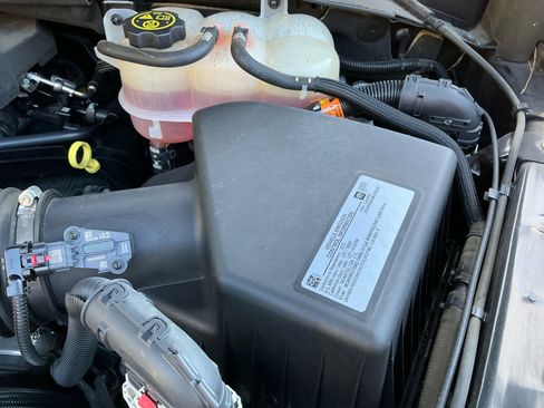 Used 2021 Chevrolet Silverado 1500 LT w/ LPO, Dark Essentials Package image 23