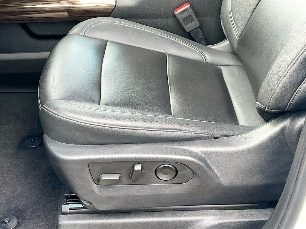 Used 2023 Chevrolet Silverado 1500 RST AWD/4WD image 20