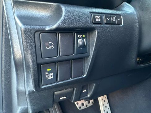 Used 2017 Lexus IS 200t F Sport w/ F Sport Package RWD image 18