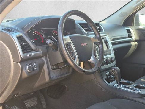 Used 2015 GMC Acadia SLE FWD image 2