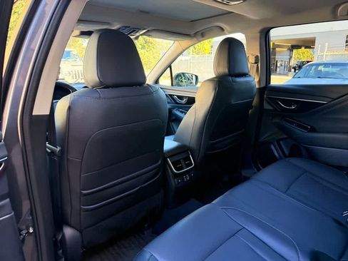 Certified 2025 Subaru Outback Limited AWD/4WD image 12