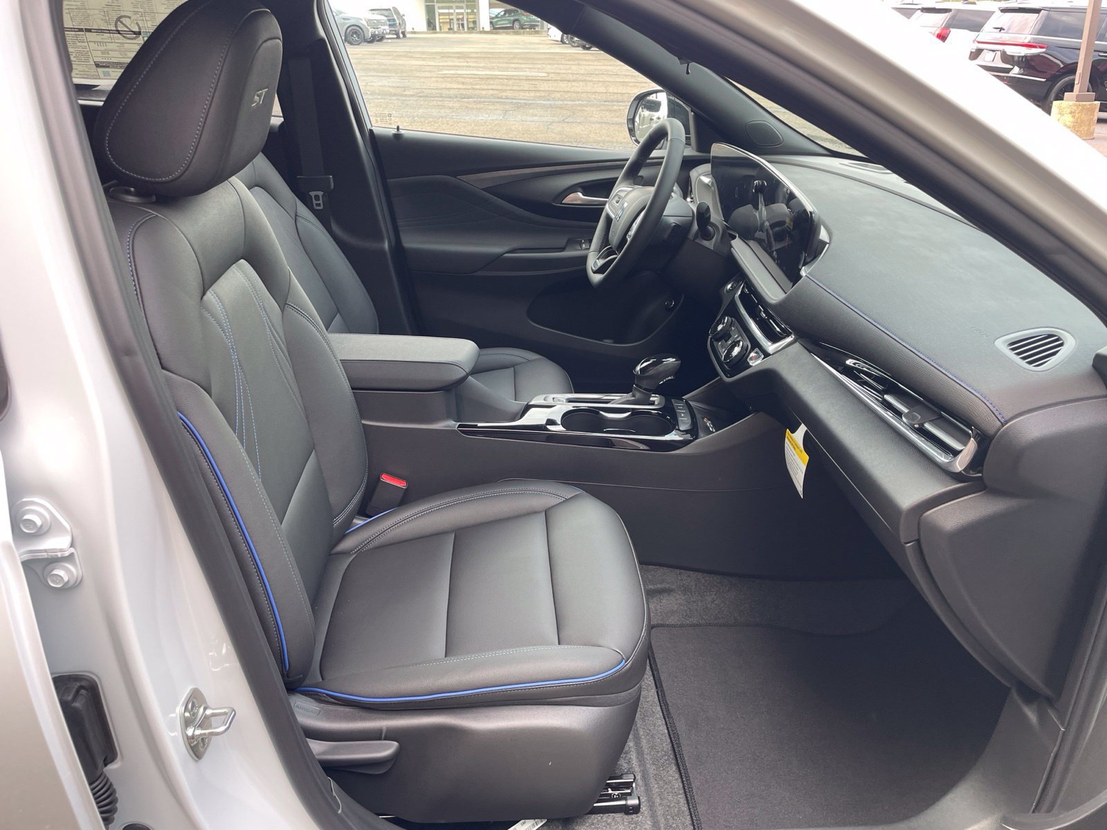 New 2026 Buick Envista Sport Touring w/ Convenience I Package FWD image 43